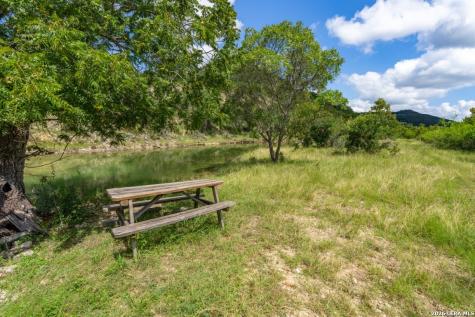 5013 N Little Creek Road Utopia TX 78884