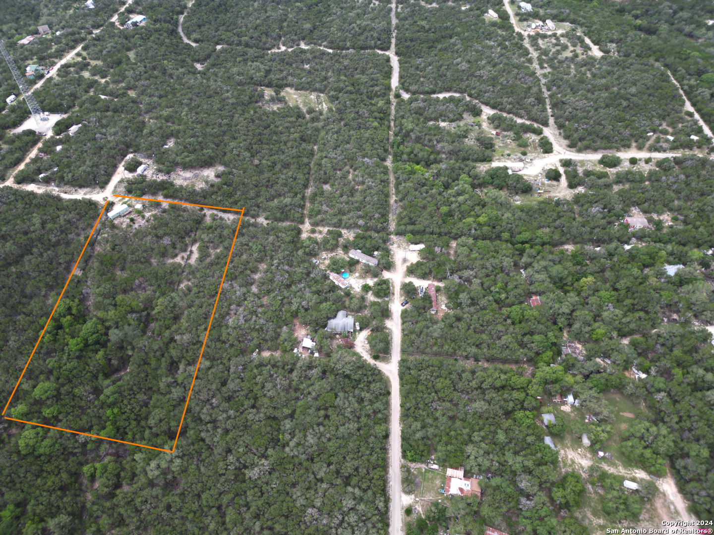 2991 Avenue J Lakehills TX 78063