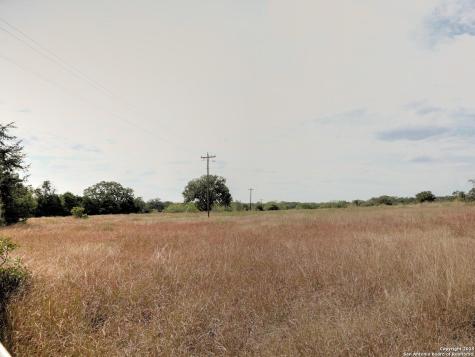81 Sandy Creek Road Dale TX 78616