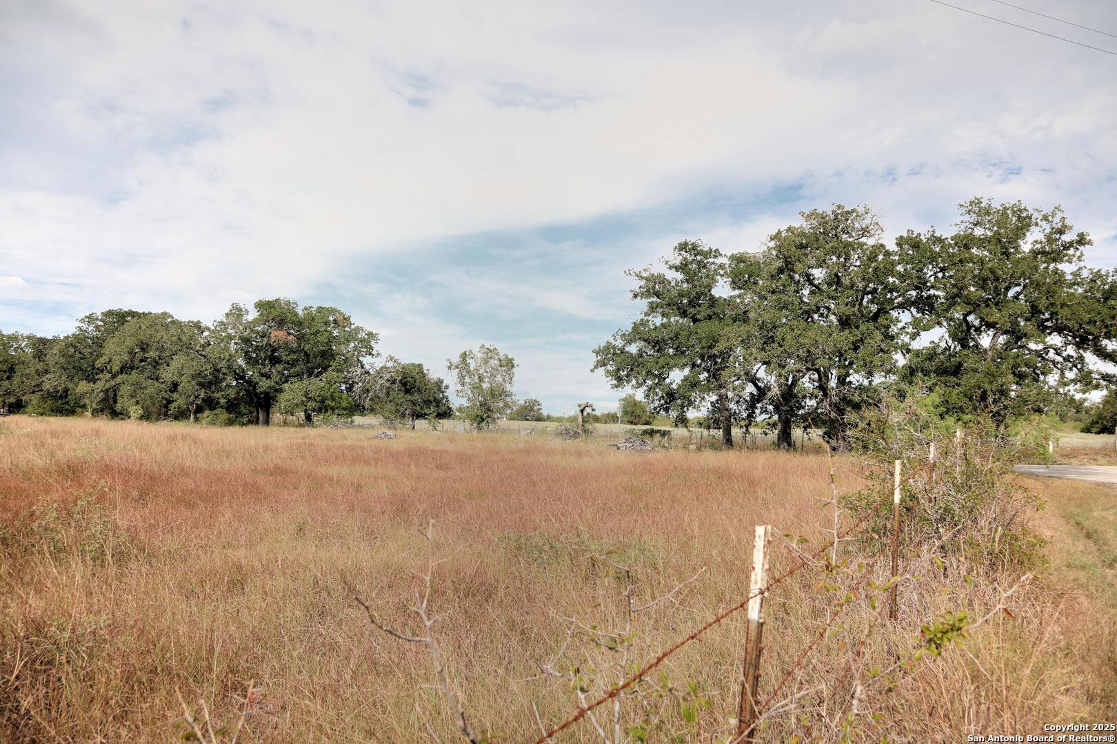 81 Sandy Creek Road Dale TX 78616