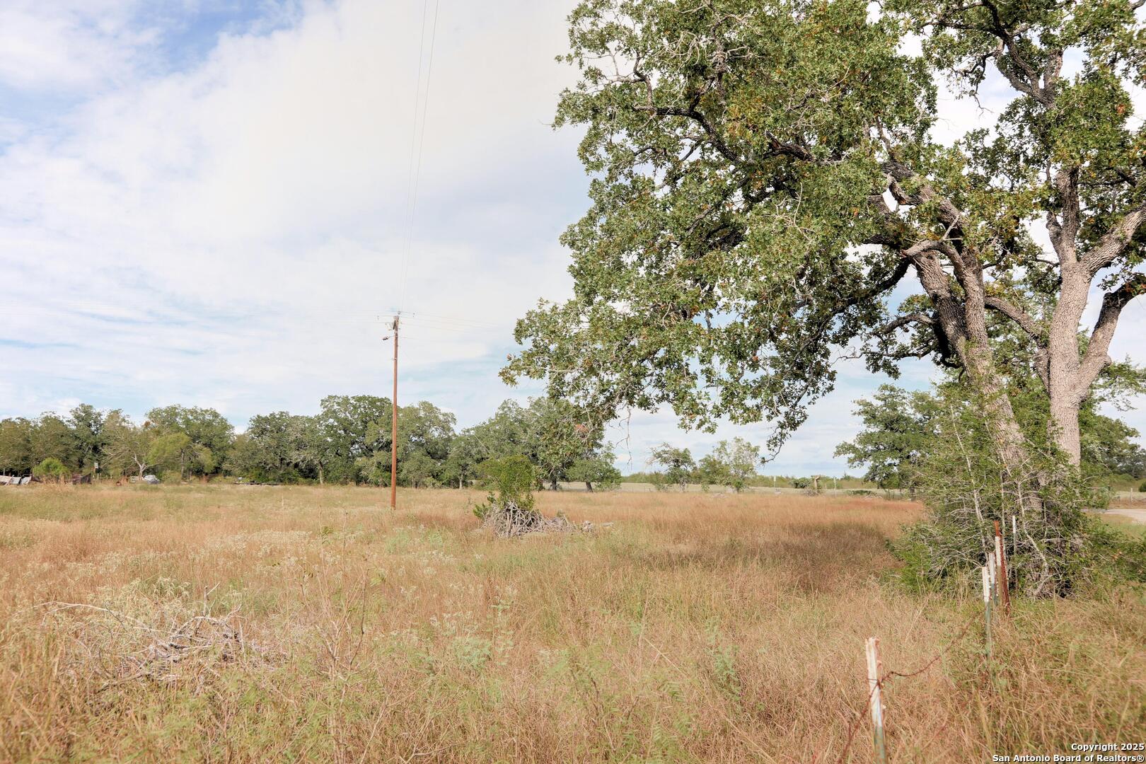 81 Sandy Creek Road Dale TX 78616