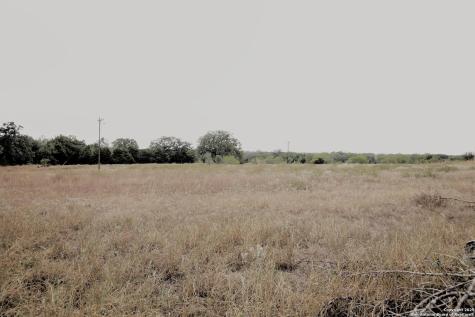 81 Sandy Creek Road Dale TX 78616