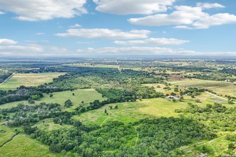 1617 Blue Creek Road La Vernia TX 78121