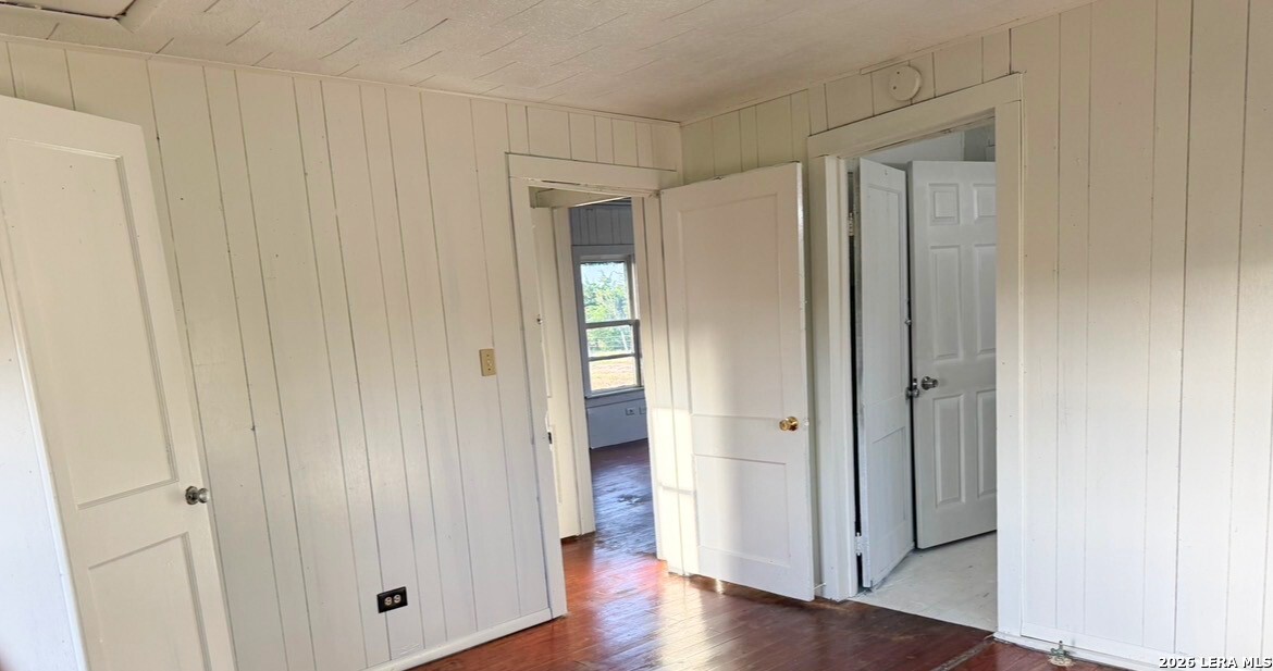624 Berger Road Schulenburg TX 78945