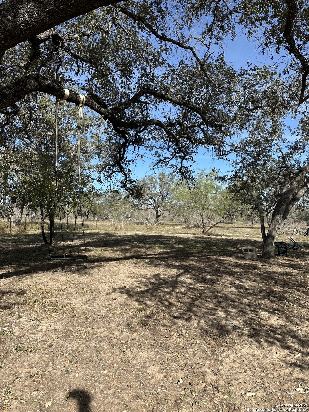 235 E King Phillips Poteet TX 78065