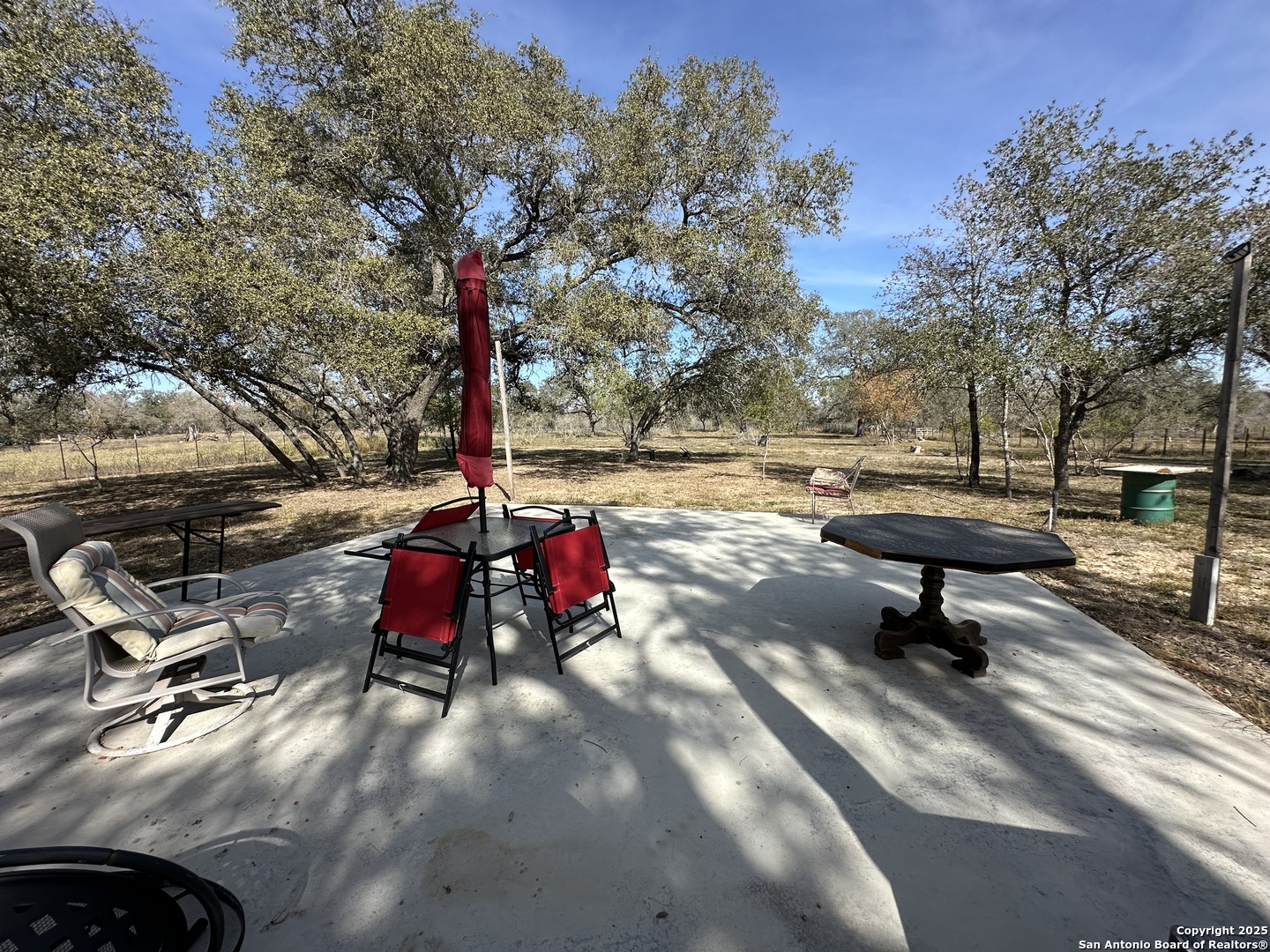 235 E King Phillips Poteet TX 78065