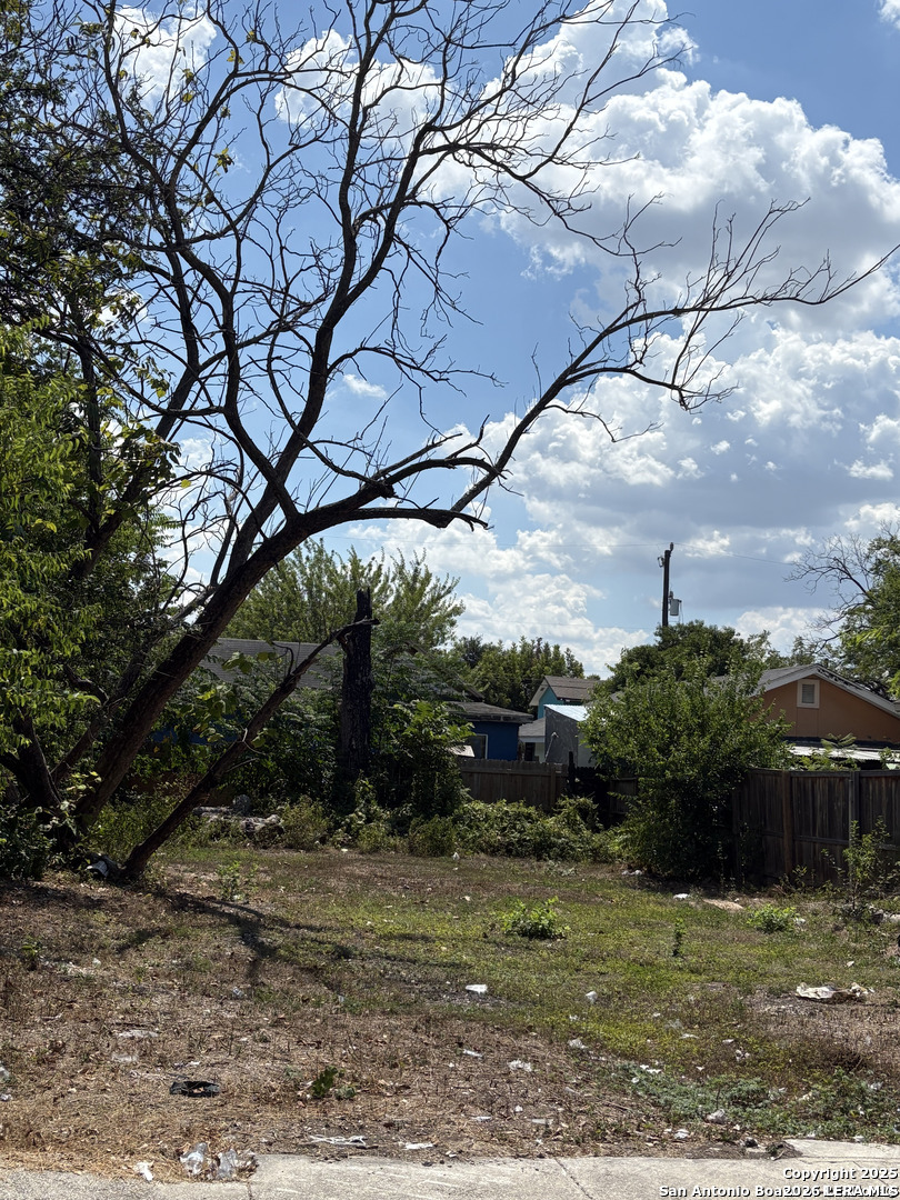 226 Micklejohn San Antonio TX 78207