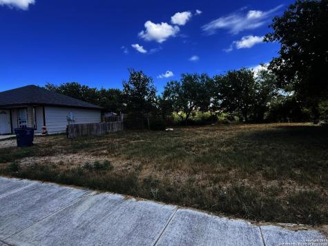 706 S Brownleaf Street San Antonio TX 78227