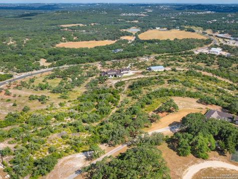 27016 Toutant Beauregard Boerne TX 78006