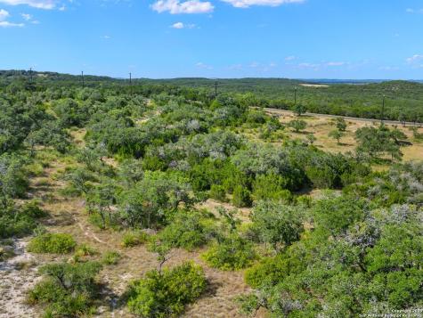 27016 Toutant Beauregard Boerne TX 78006