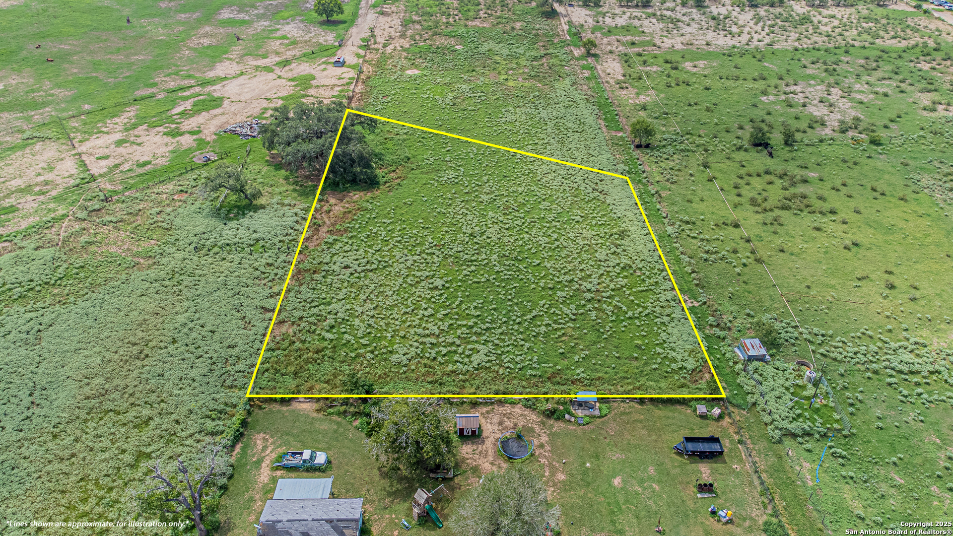 146 County Road 166 Floresville TX 78114