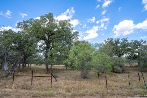 Tbd Nash Creek Kingsbury TX 78638
