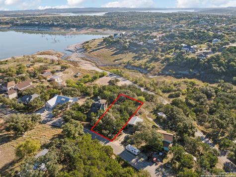 1831 W Lakeside Drive Canyon Lake TX 78133
