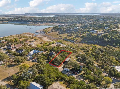 1831 W Lakeside Drive Canyon Lake TX 78133