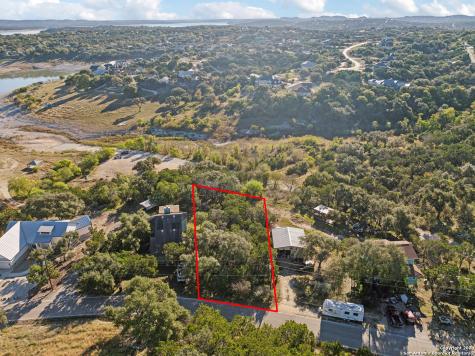 1831 W Lakeside Drive Canyon Lake TX 78133