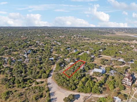 1831 W Lakeside Drive Canyon Lake TX 78133