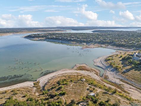 1831 W Lakeside Drive Canyon Lake TX 78133