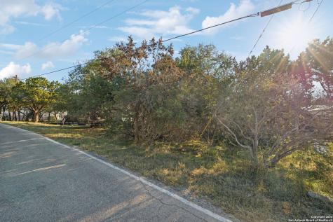 1831 W Lakeside Drive Canyon Lake TX 78133