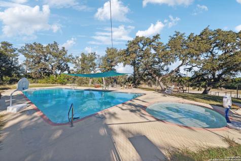 1831 W Lakeside Drive Canyon Lake TX 78133