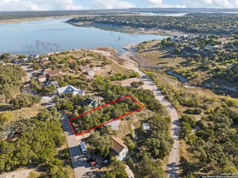 1831 W Lakeside Drive Canyon Lake TX 78133
