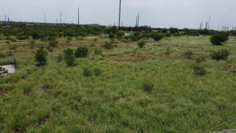 2438 Interstate 35 Cotulla TX 78014