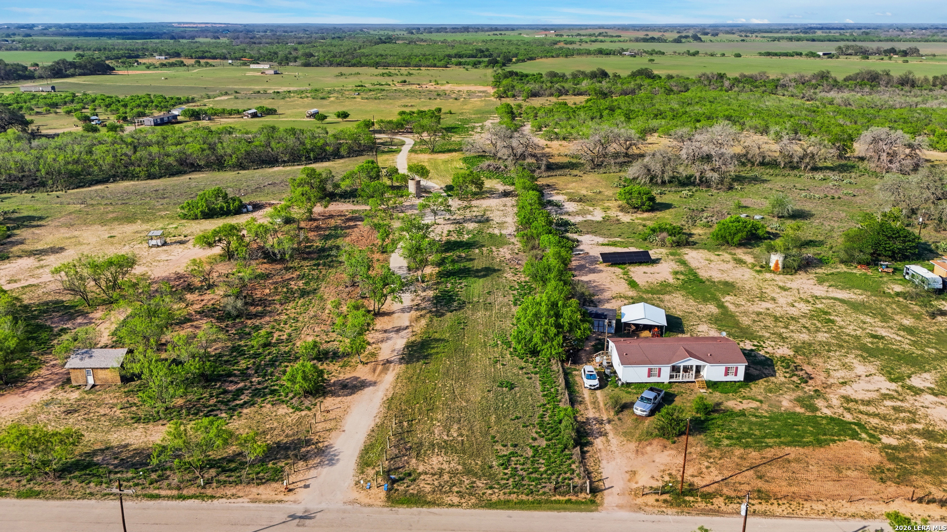 238 E Ditto Road Poteet TX 78065