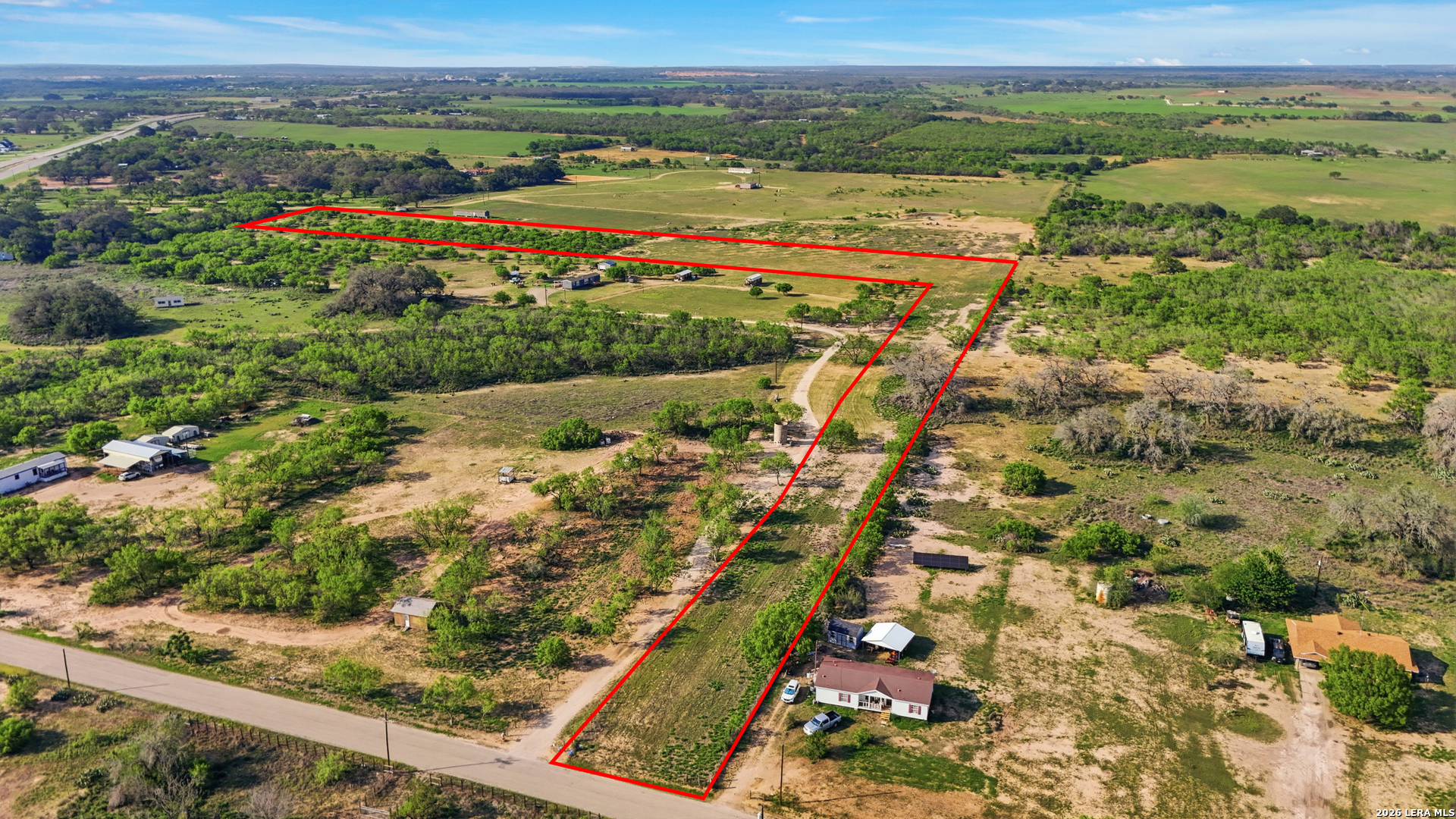 238 E Ditto Road Poteet TX 78065