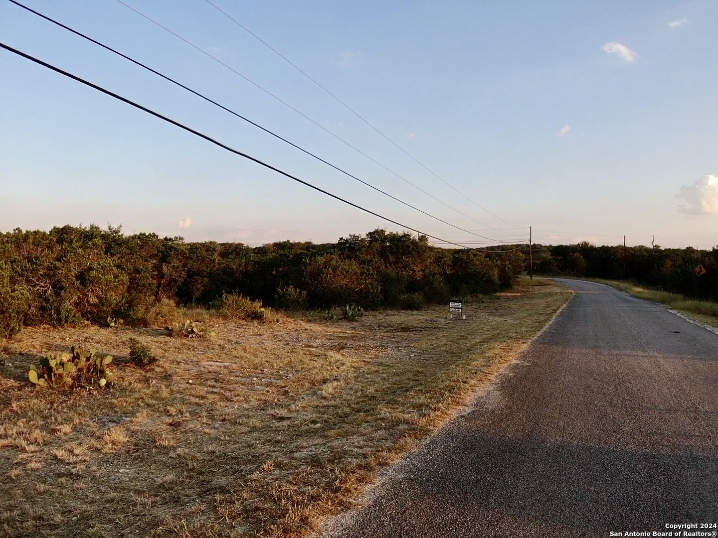 314 County Road 2744 Mico TX 78056