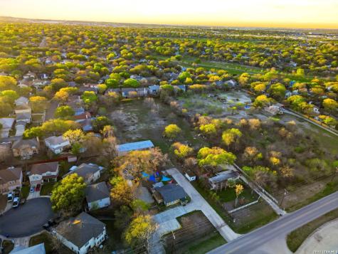 4168 Stahl San Antonio TX 78217