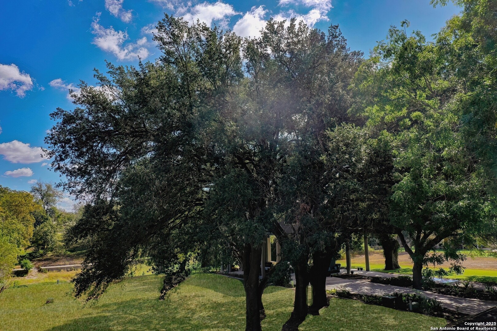 38 E Hampton Seguin TX 78155
