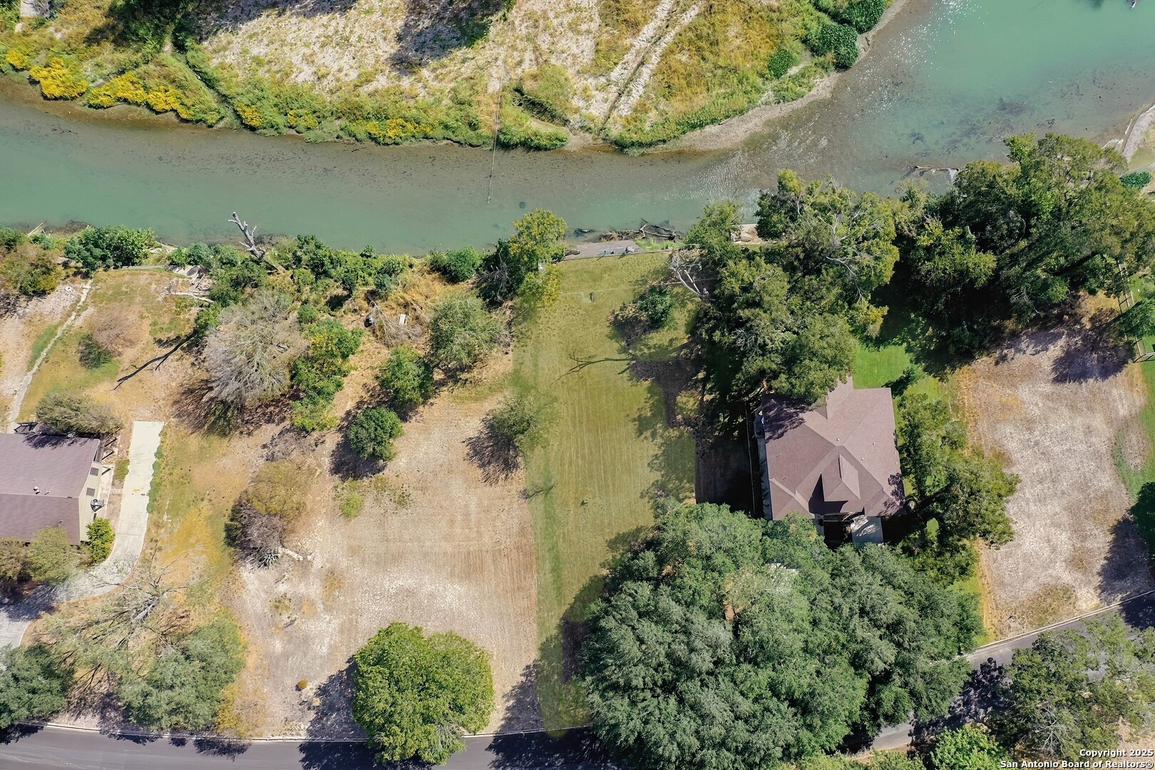 38 E Hampton Seguin TX 78155