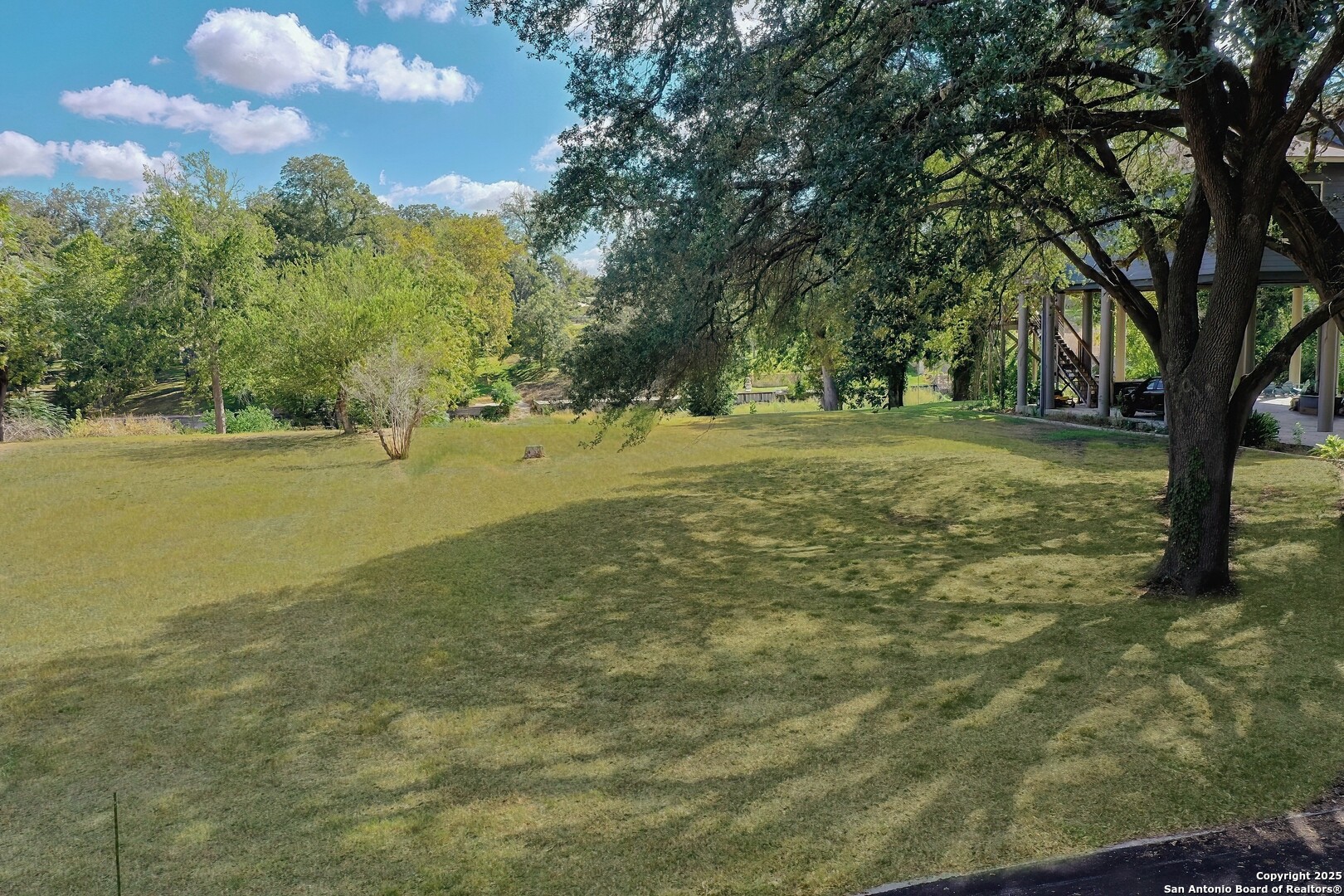 38 E Hampton Seguin TX 78155