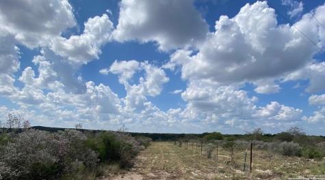 105 Legend Hills Road Uvalde TX 78801