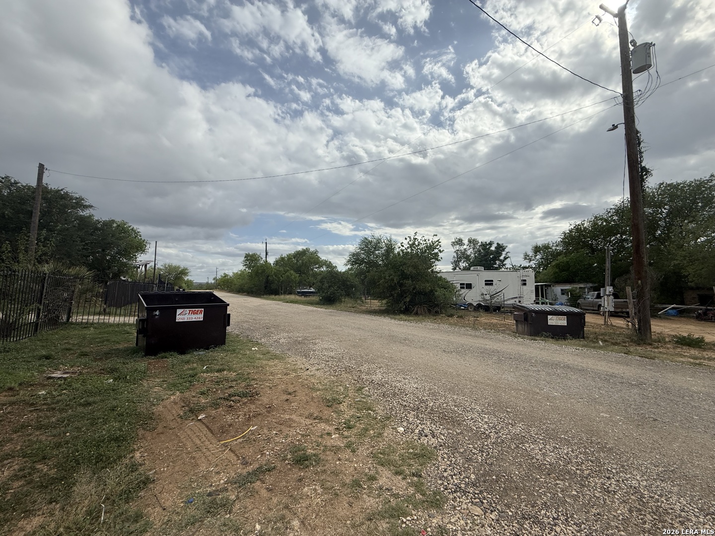 17791 Shady Falls Elmendorf TX 78112