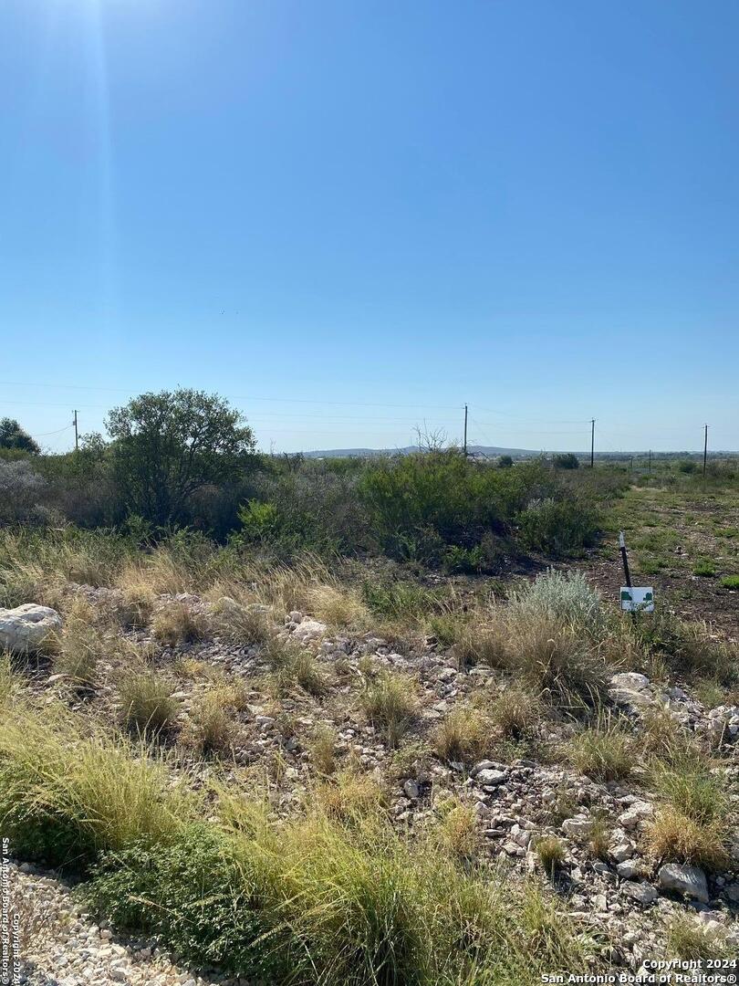 70 Greystone Hills Circle Uvalde TX 78801