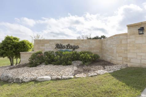 2093 Alto Lago Canyon Lake TX 78133