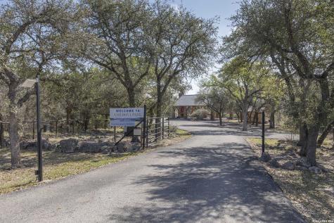 2093 Alto Lago Canyon Lake TX 78133