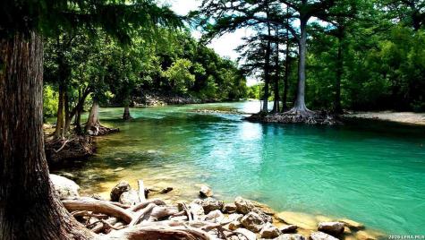 2093 Alto Lago Canyon Lake TX 78133