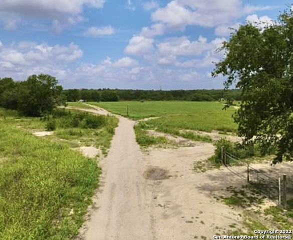 5354 Labus Road Elmendorf TX 78112
