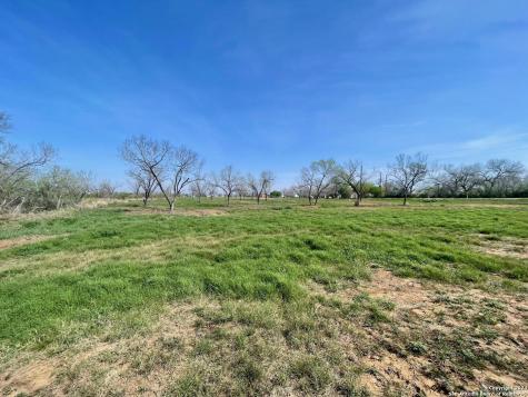 Tract 8 Fm 1332 Jourdanton TX 78026