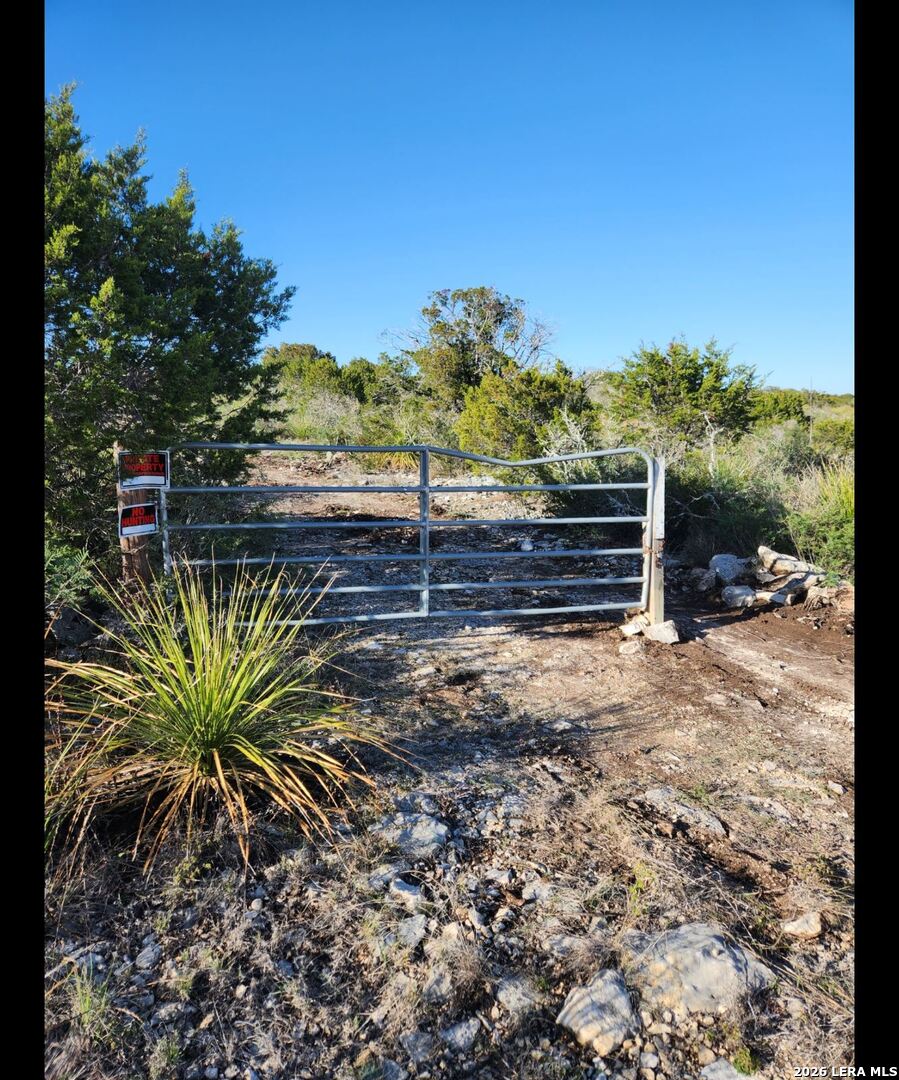 113 County Road 429b Uvalde TX 78801