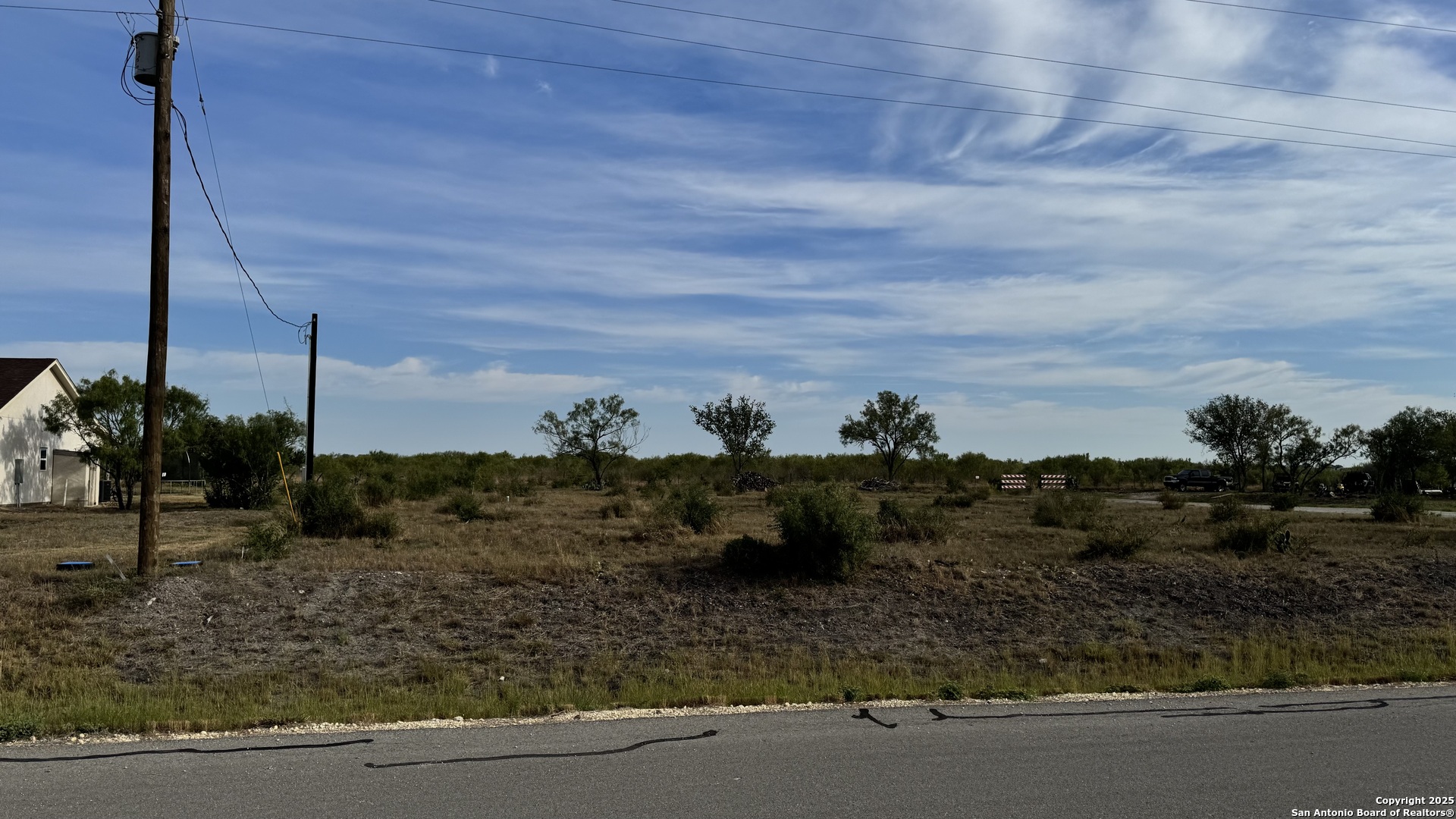 295 Lobo Hondo TX 78861
