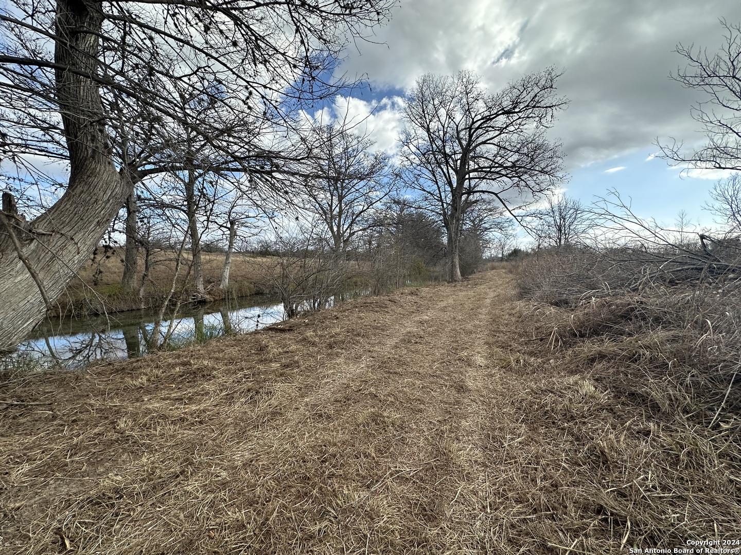 15902 N Highway 16 Medina TX 78055