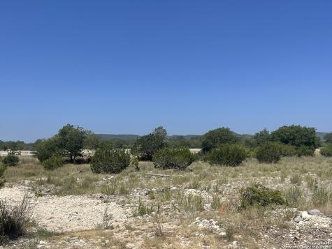 15902 N Highway 16 Medina TX 78055