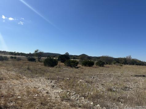 15902 N Highway 16 Medina TX 78055
