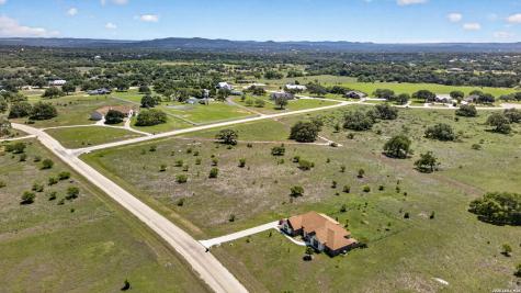 1004 Martingale Trail Bandera TX 78003