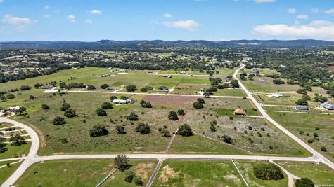1004 Martingale Trail Bandera TX 78003