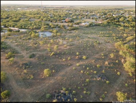 Tbd Lot 3 E Fm 140 Pearsall TX 78061