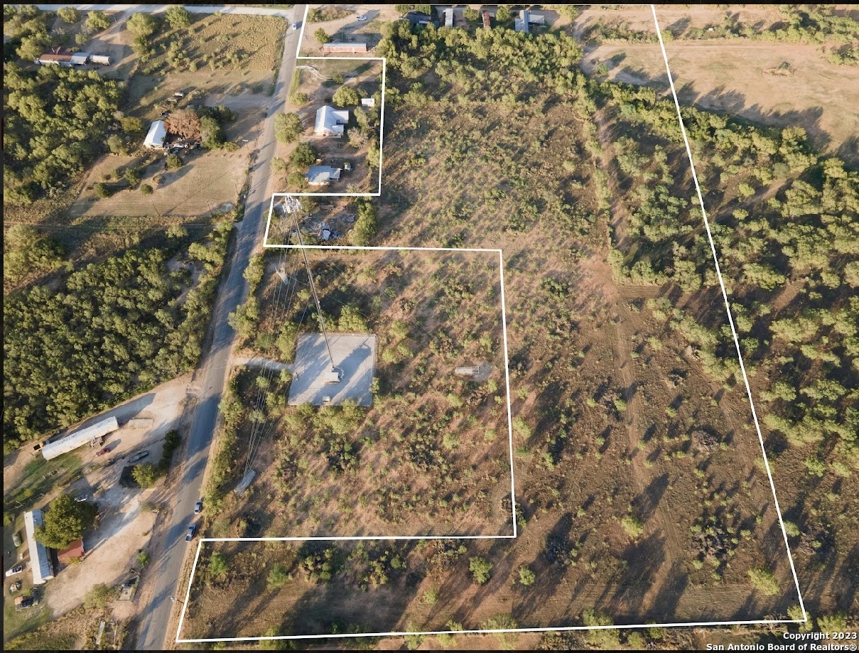 Tbd Lot 3 E Fm 140 Pearsall TX 78061