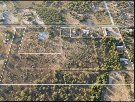 Tbd Lot 3 E Fm 140 Pearsall TX 78061